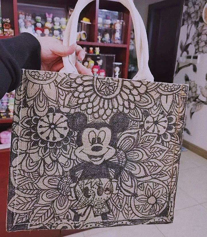 木制工艺品获央视点赞、手制包秒杀爱马仕、螳螂车羡煞万人……