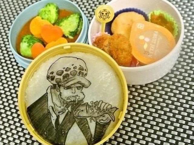 海贼王主题便当，这根本就舍不得吃，饭团更是可爱极了