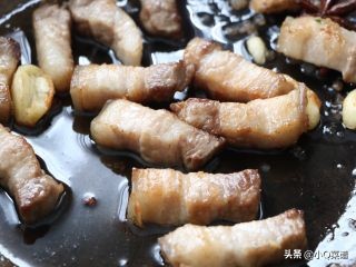 春笋炒五花肉的家常做法图片,新鲜春笋炒五花肉的最正宗做法