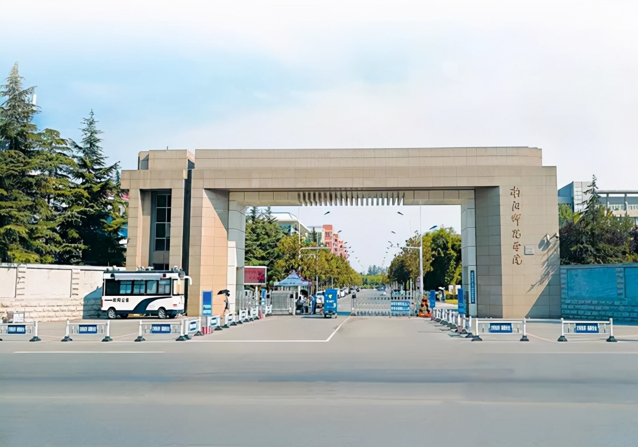 全国师范类高校排行榜,河南8所全部入选,郑州师范学院百名开外