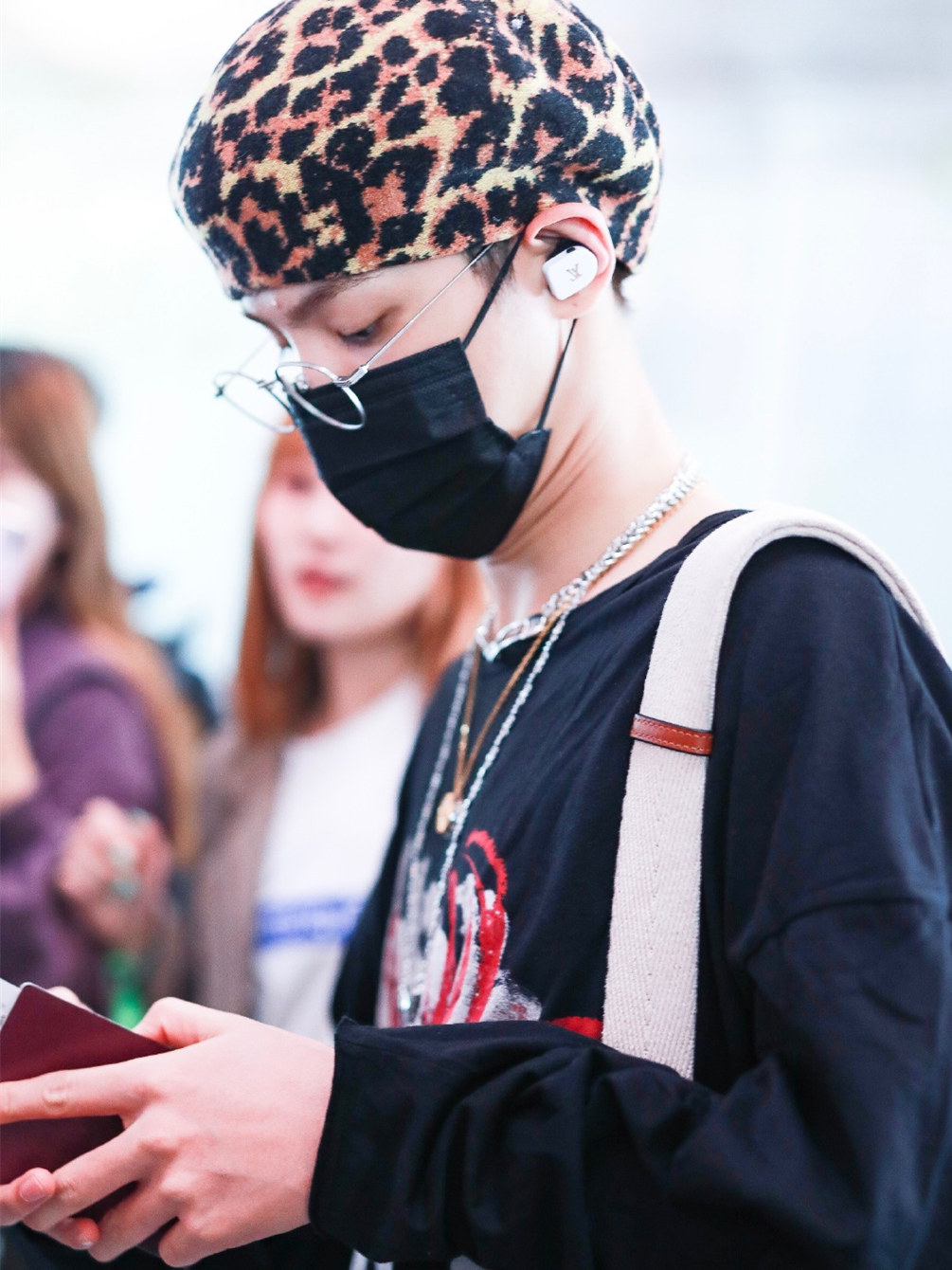 justin奇葩穿搭,justin个性