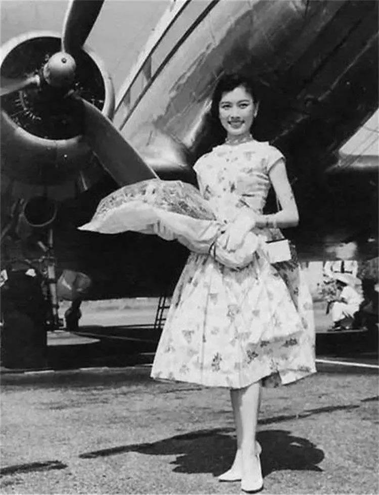 60年代的老上海穿着旗袍婀娜多姿,老上海名媛怎么穿旗袍