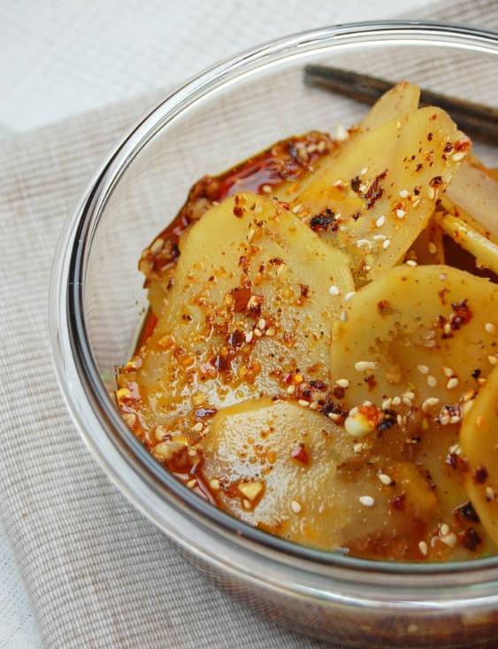 土豆干粮的家常做法,东北土豆白面干粮的做法