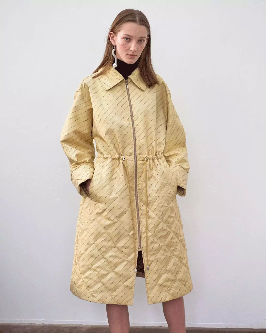 复古菱格双肩包香奈儿,香奈儿大号包包穿搭