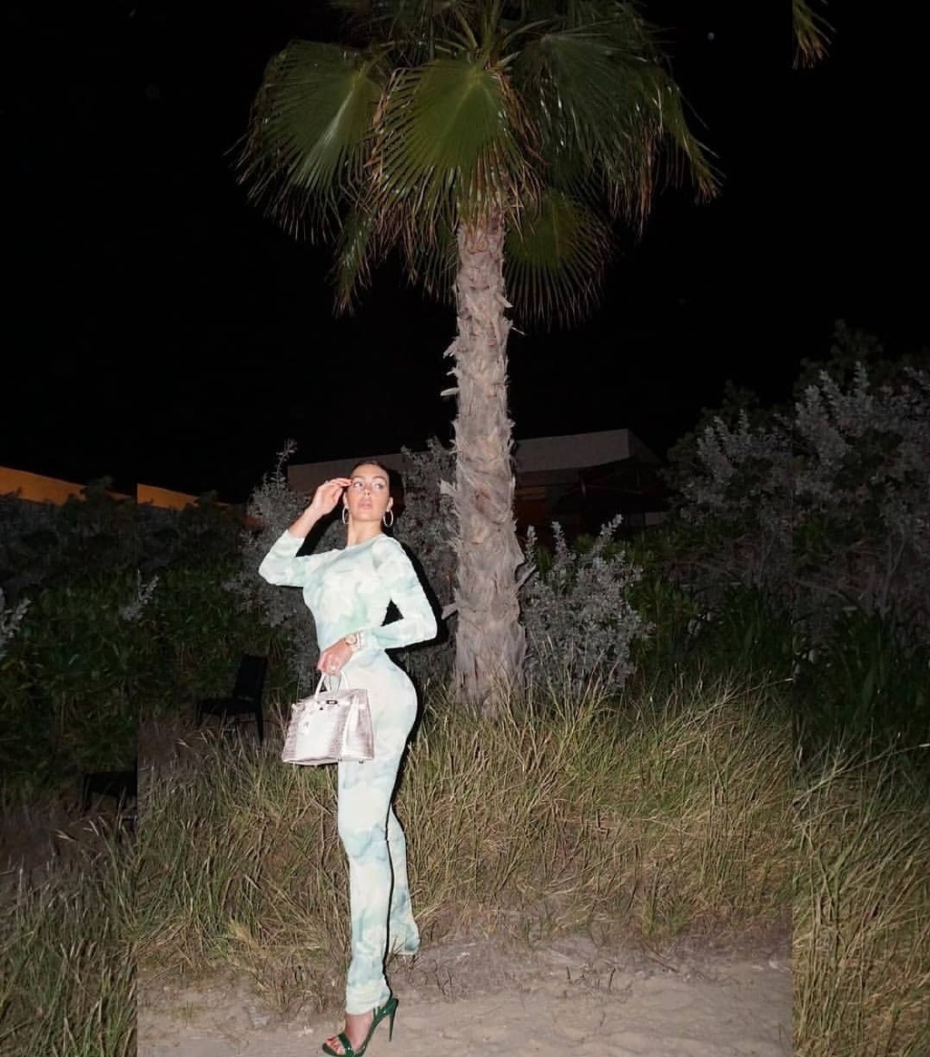 c罗未婚妻惊艳瞬间,c罗未婚妻乔治娜高甜瞬间