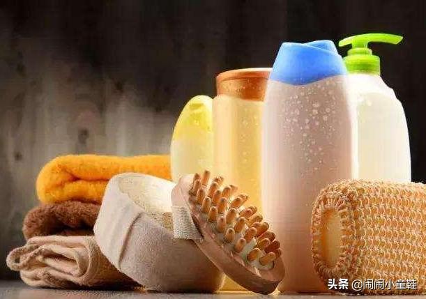 头发分叉与不分叉区别,你还在为头发分叉发愁吗