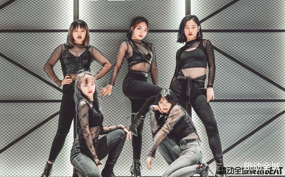 零基础学爵士舞应该明白这几点,零基础学的爵士舞入门基础教学