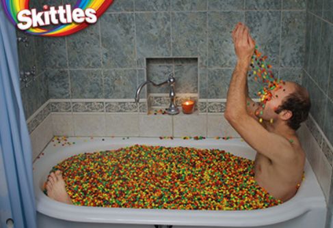 脑洞狂魔彩虹糖营销策略 (彩虹糖为什么能做到家喻户晓呢)