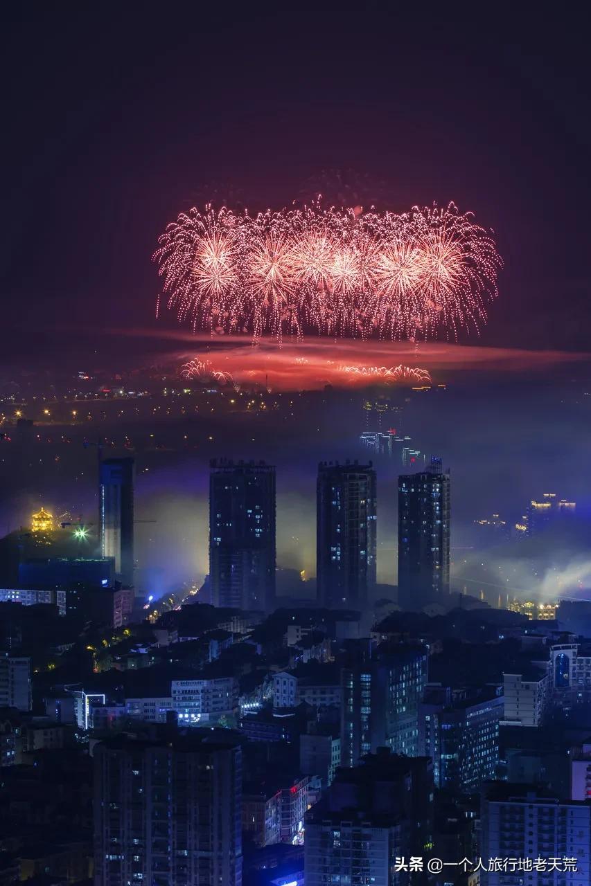 无需攻略,这12个绝美宝藏小城,随便挑一个小住几日,就很惬意