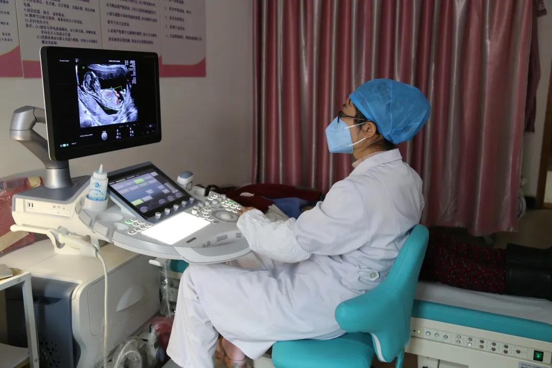 四维老是检查不到心脏,四维彩超通不过是怎么回事