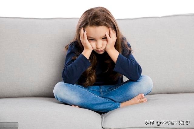 如何克服孩子胆小认生的毛病,如何让小孩克服胆小害怕独处