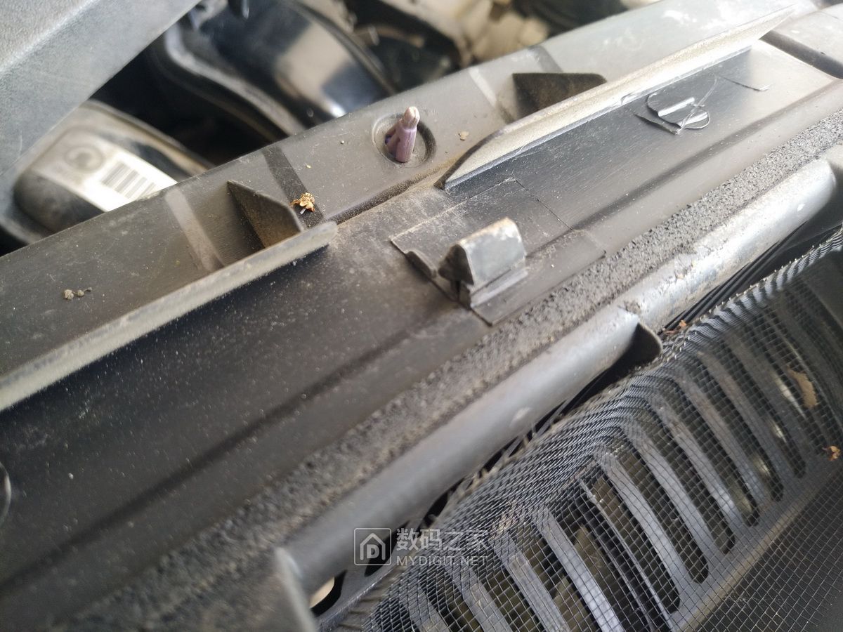 最老款长城c30怎么换雨刷,长城c30雨刷器喷嘴拆卸视频