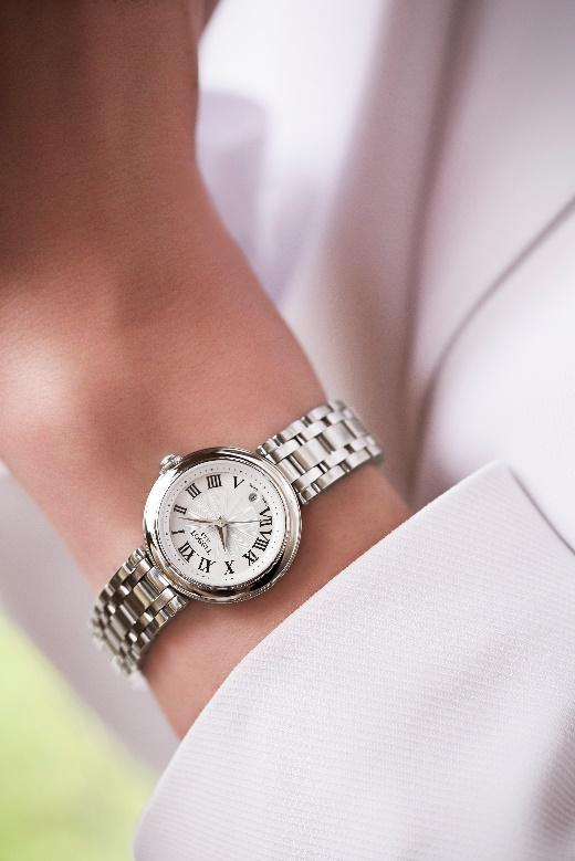 天梭小美人石英白色和蓝色,天梭小美人金色石英表