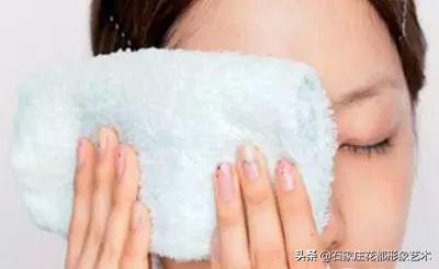 夏天化妆出汗脱妆怎么办,夏天如何化妆不晕妆