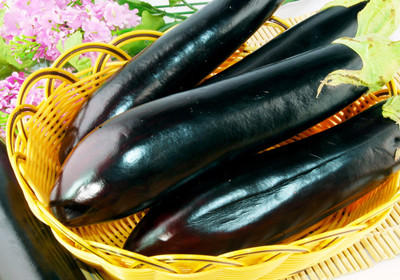 又到腌茄子的季节,腌茄子有几种方法