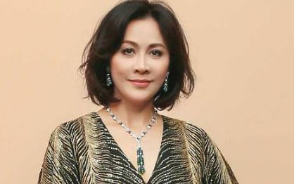 90年代刘嘉玲被三个男劫匪绑,裸照被泄露,10多年后才知道真相