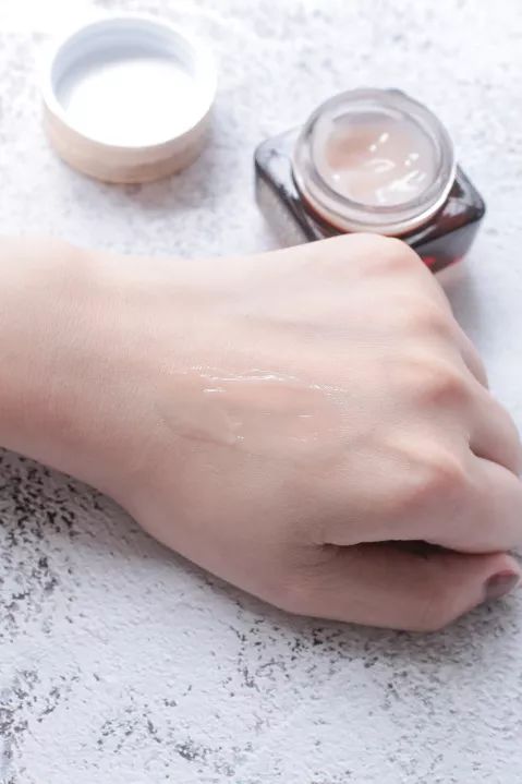 吴宣仪黑唇妆上热搜了是怎么回事,吴宣仪唇妆视频