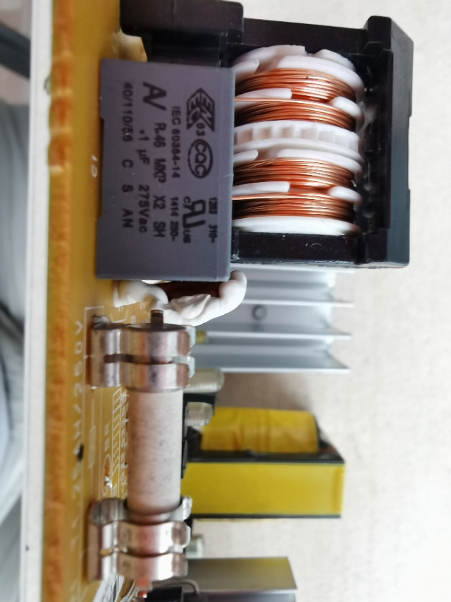 epson打印机电源开关在哪里,epson打印机电源键一直闪烁