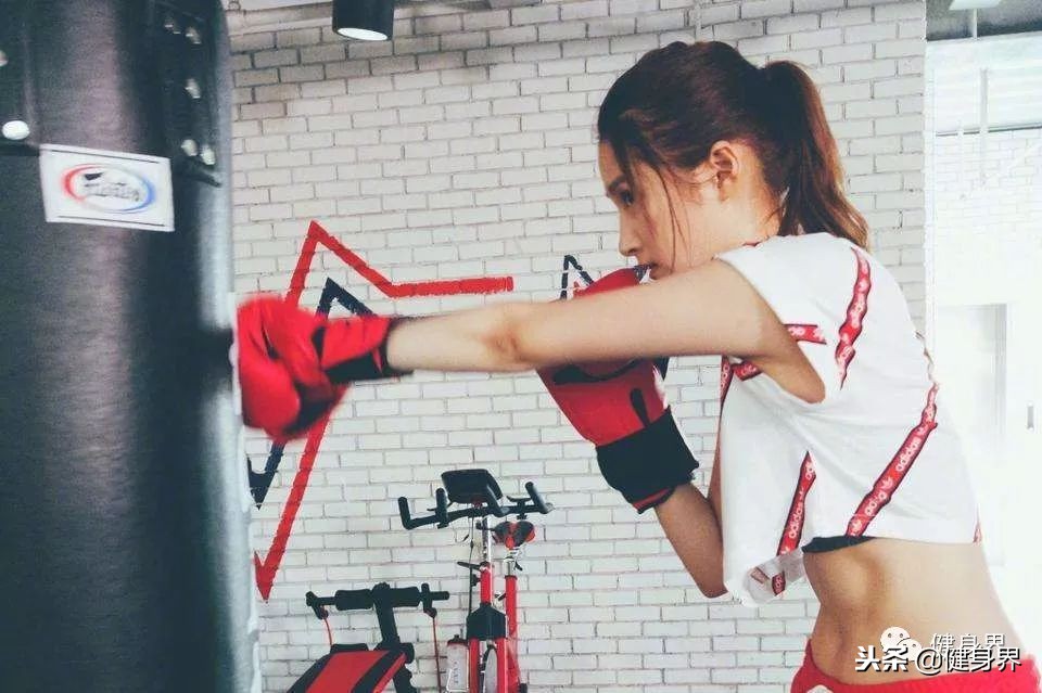 必看女子防身技巧 (女子防身只需六招)