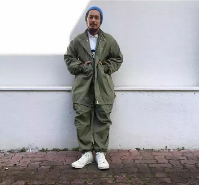 今天余文乐老师要为你们上一堂军装搭配课,答应我要好好学习哟!