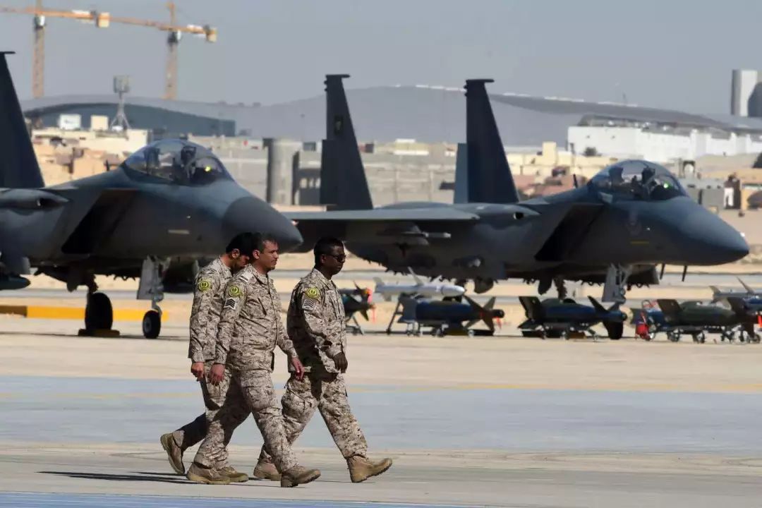 沙特军费世界第3，为何能被穿拖鞋的也门胡赛武装打成那副惨样？