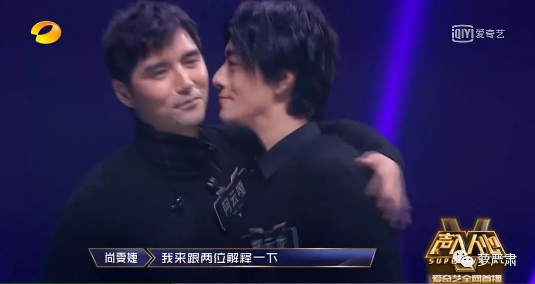 一开始我以为爱上了实力派,没想到他们还全是梗王