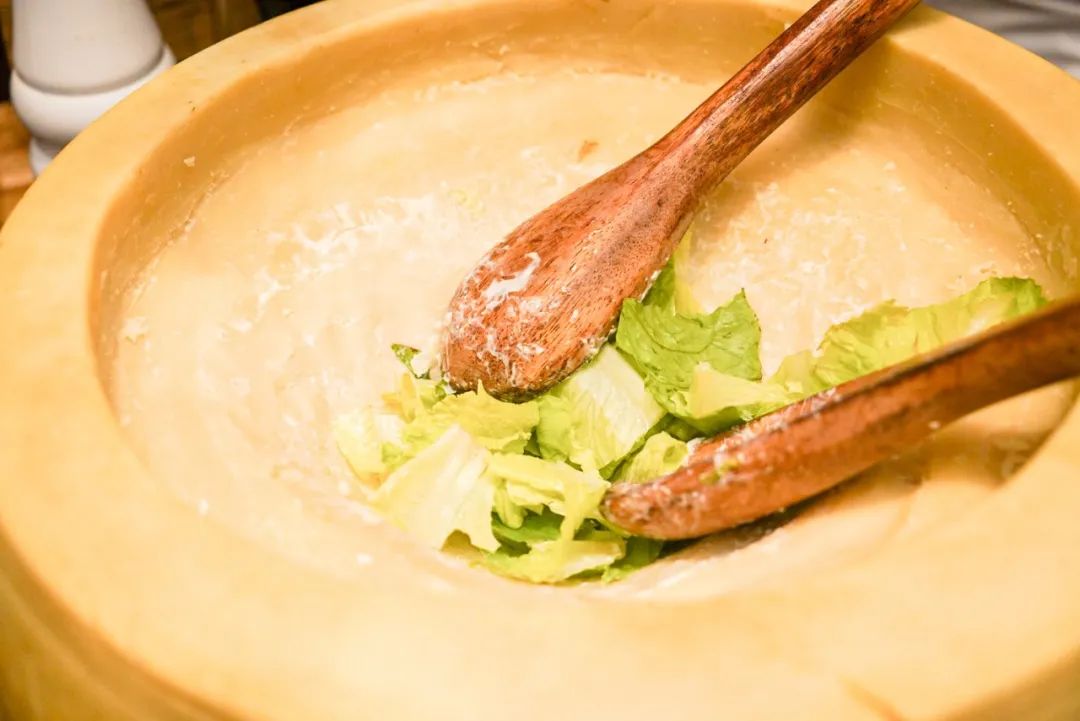 不到两千就能住天津丽思卡尔顿？还能随便吃？这样的羊毛不多了