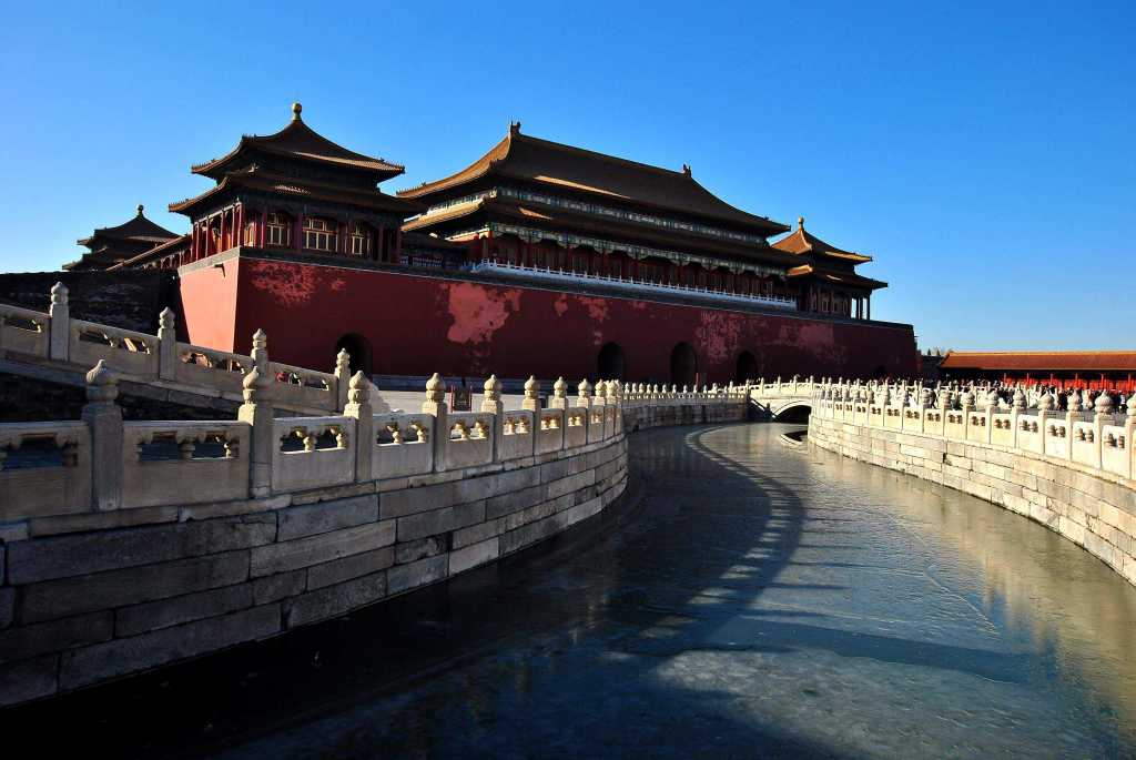 耗资27亿打造的私人宫殿,据说是40亿重金打造的佛顶宫