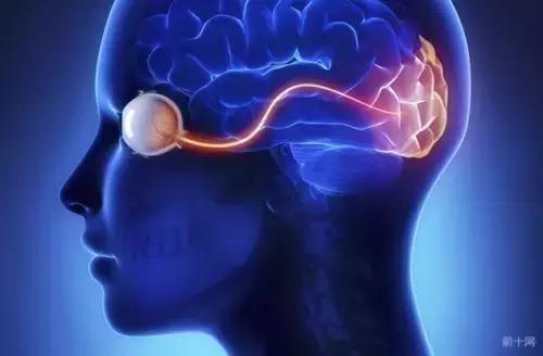 关于灰绿跟粉白的鞋子,到底是灰绿还是粉白的鞋