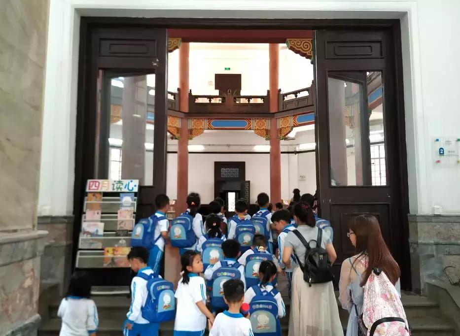 广州图书馆附近小朋友玩的地方,比游乐场还嗨的乐园