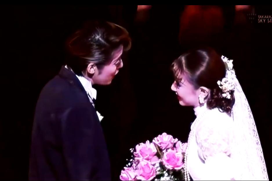 天海佑希现身百年宝冢,天海佑希的童年