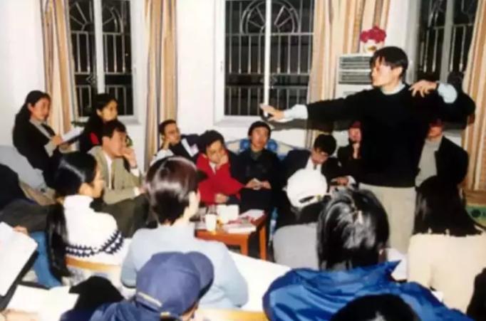 哪一年岳云鹏14岁郭德纲26岁,岳云鹏王宝强郭德纲马云成长史