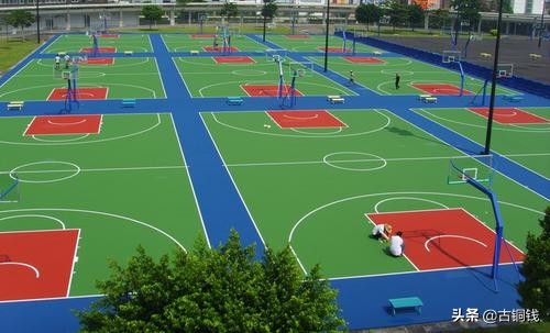 在家建篮球场得花多少,建一个二楼篮球场需要多少钱