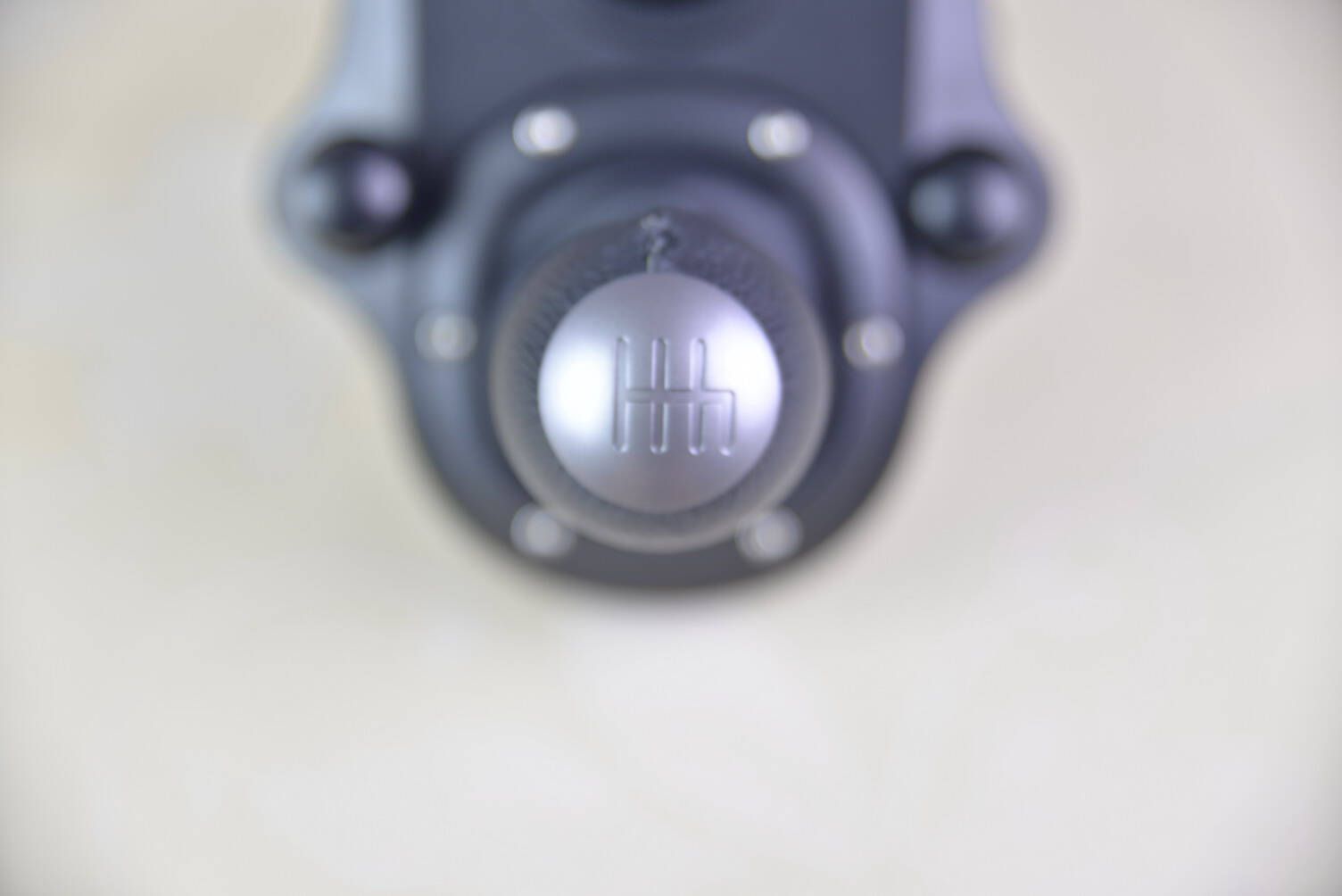 罗技g29方向盘玩极品飞车设置教程,罗技g29力反馈游戏方向盘