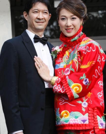 钟嘉欣二胎产子晒宝宝熟睡萌照,钟嘉欣要息影