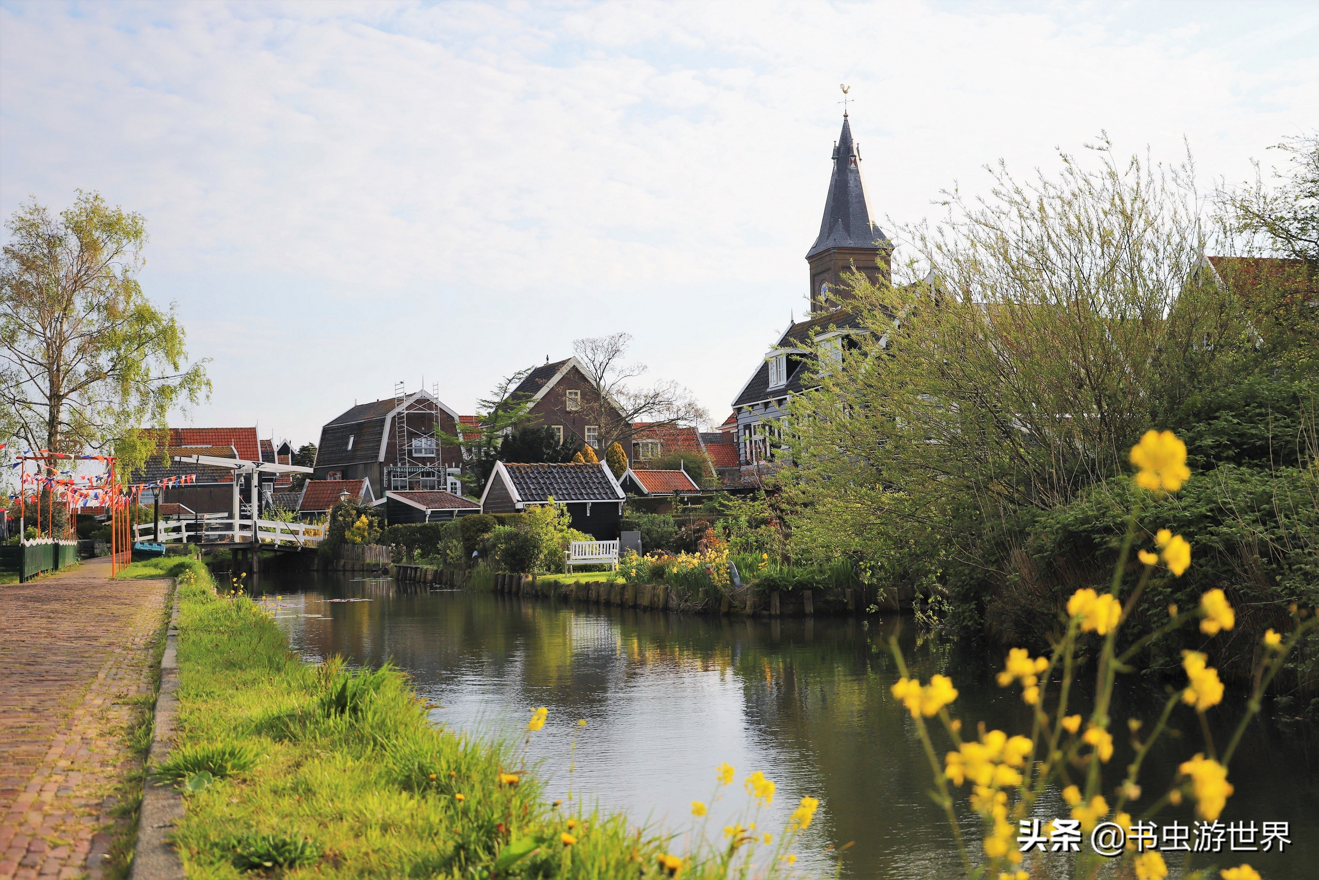 红顶小木屋,红顶绿墙小木屋