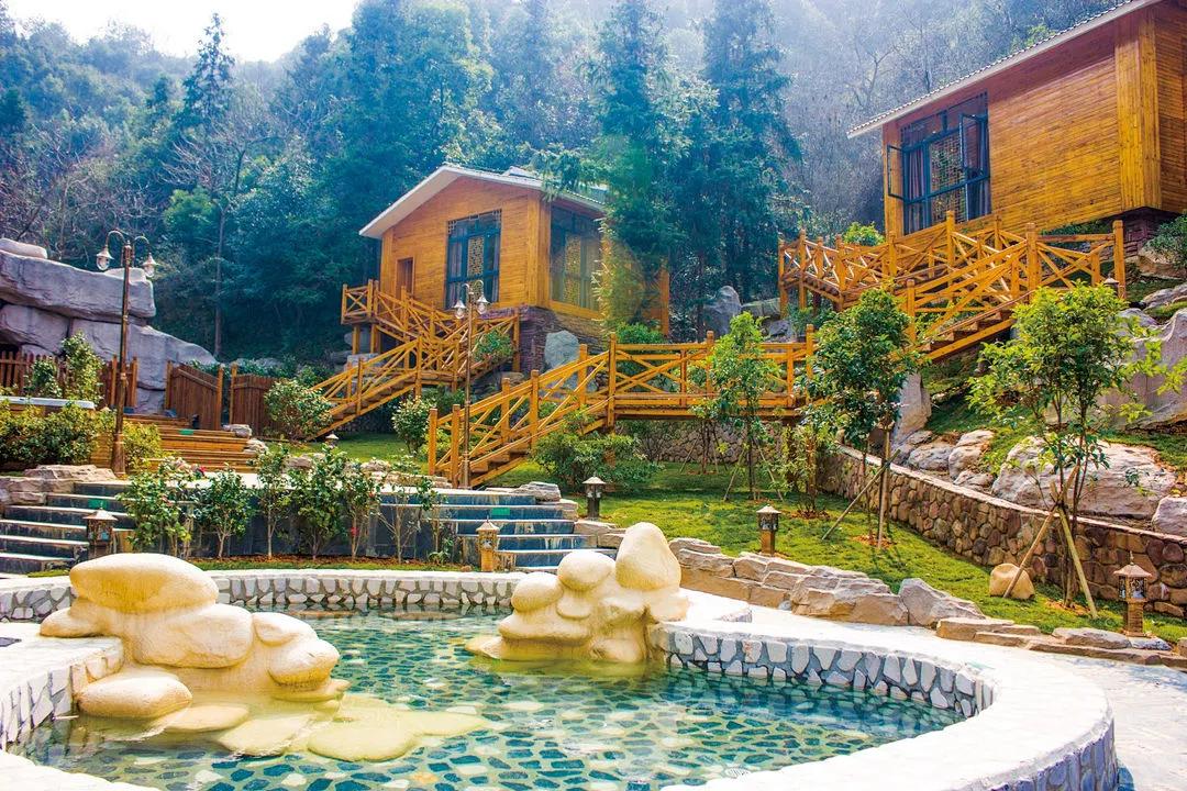 99元温泉套票推荐,99元玩一天的温泉