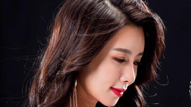 唐僧救出五指山下的孙悟空的故事,孙悟空西天取经师徒四人