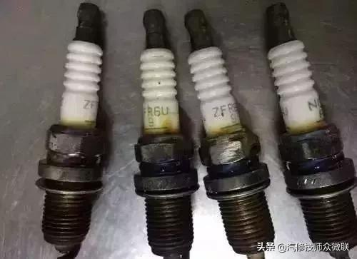 摩托车火花塞处漏气,火花塞漏气是真的吗