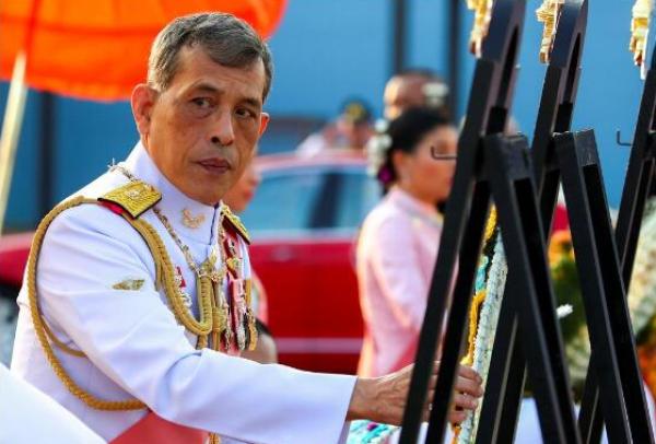 玛哈国王的奢靡生活,泰国国王玛哈和沙特谁有钱