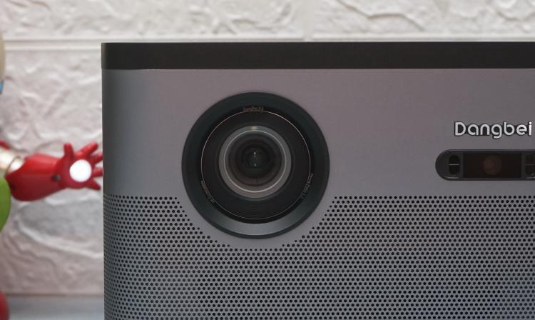 当贝投影f3对比灯泡机,当贝f3投影灯泡