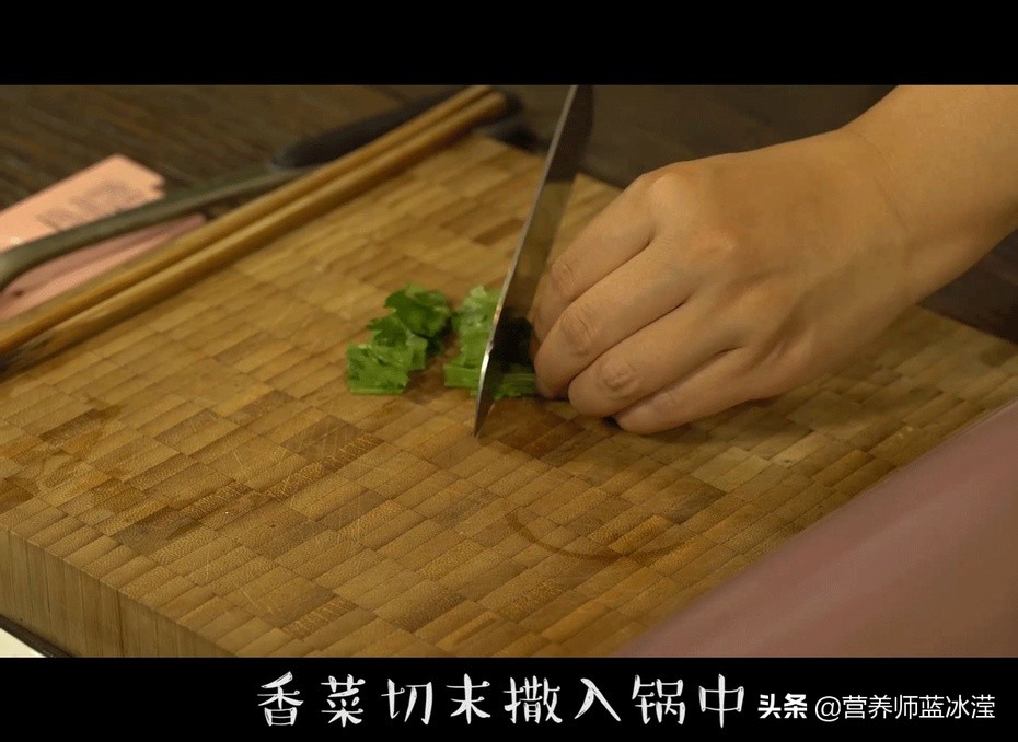 八个月宝宝缺铁可以吃鸭血吗,缺铁性贫血一周吃几次鸭血