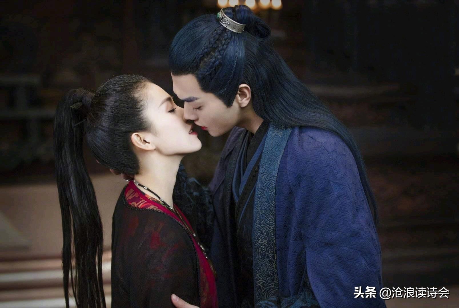 一人一首代表作，月无心妙评当代19首好诗，有趣有料，读完受益