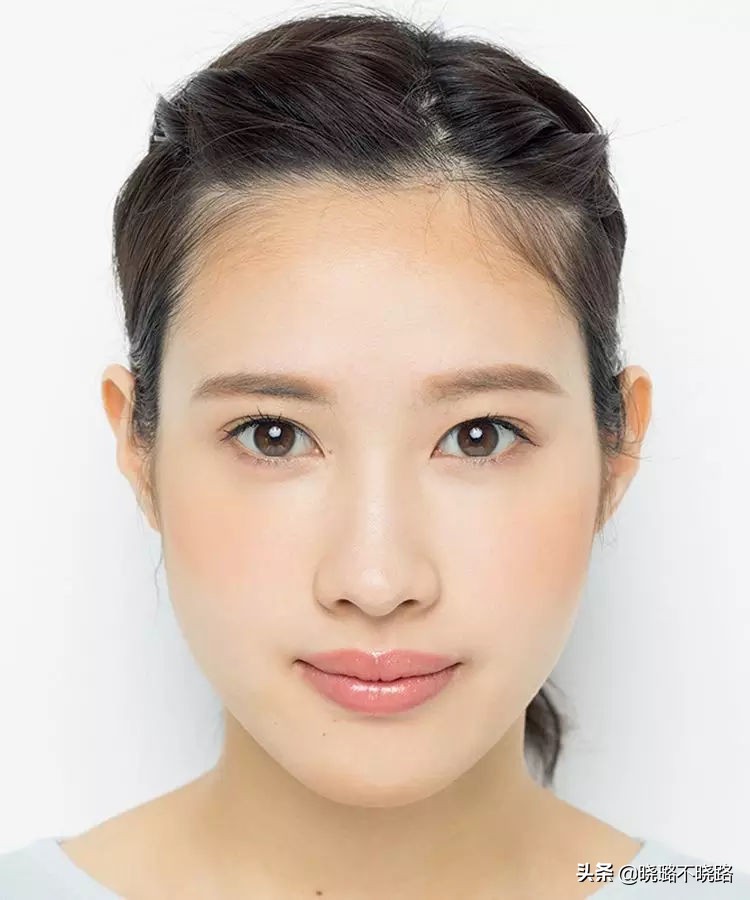 脸型有缺陷的什么发型比较好,脸型不对称什么样的发型好看