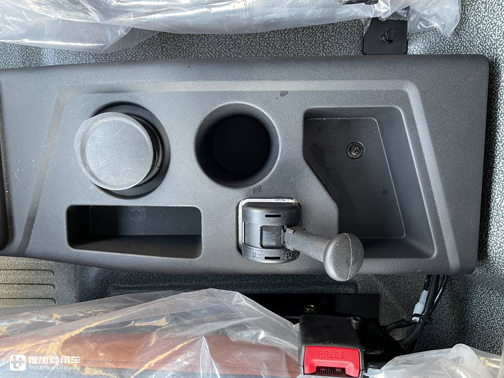 重汽豪沃g5x最新款价格,豪沃轻卡g5x潍柴220马力试驾视频