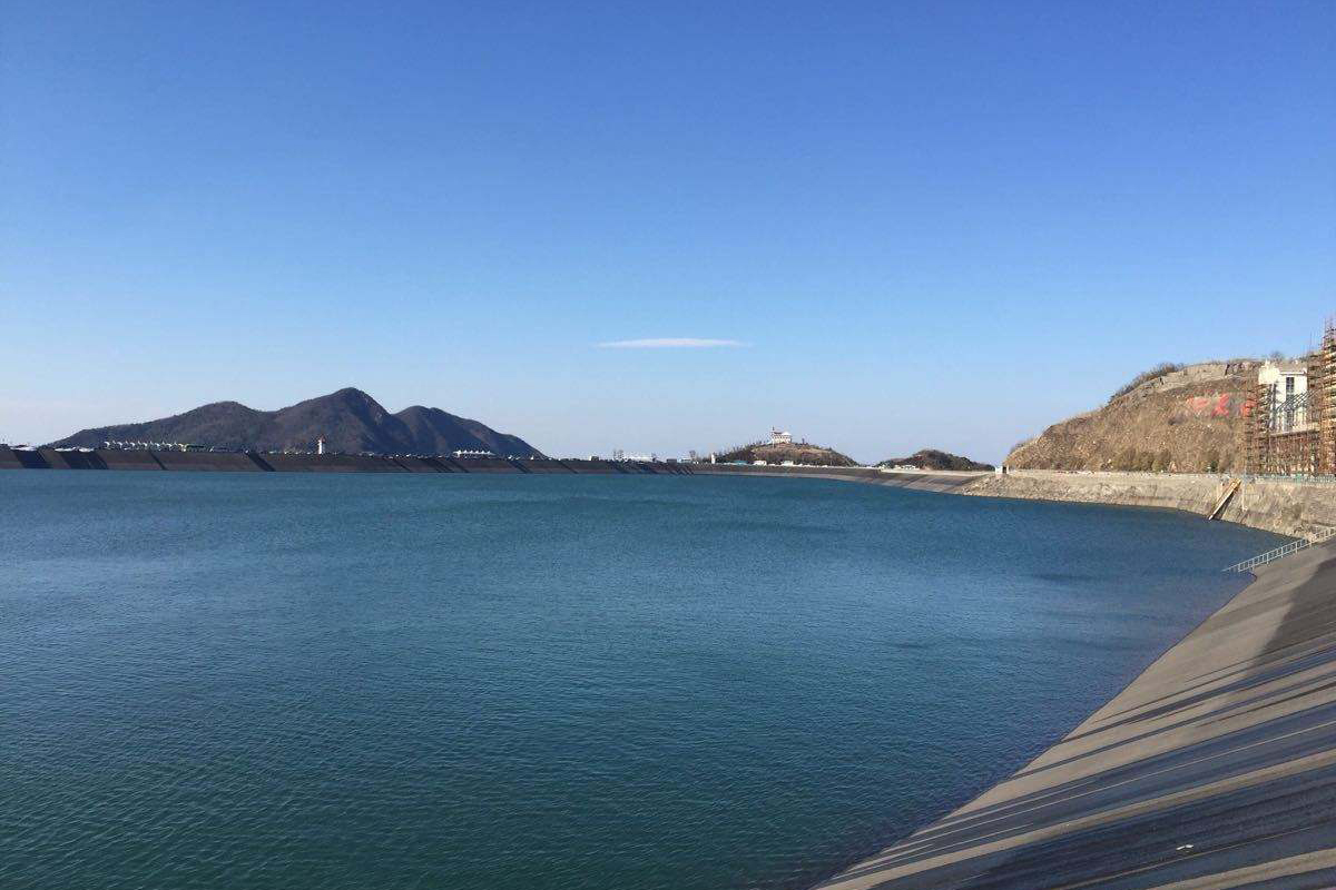 发电厂怎么知道用电量增大了,发电量大于用电的余电去哪里了