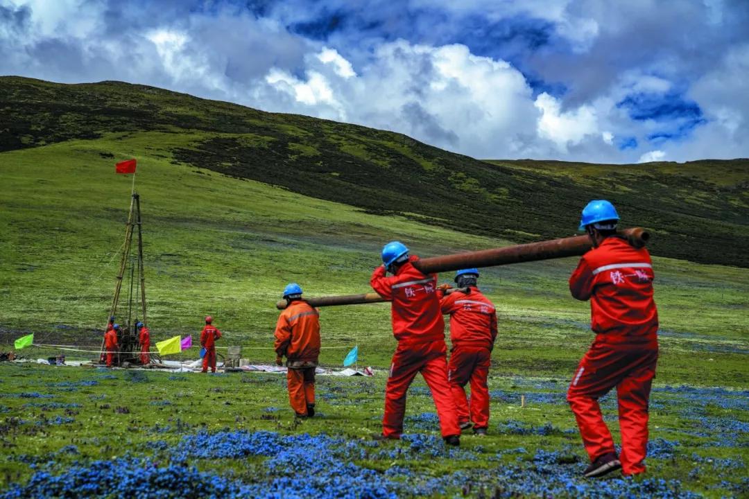 中国铁建的发展史,中国铁建的发展历程简介