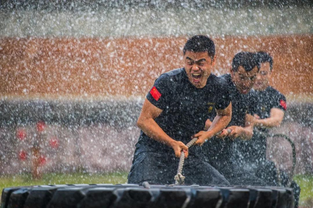 巡特警支队雷霆亮剑气势如虹,巡特警支队一大队
