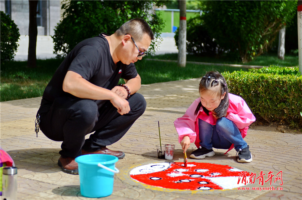 童心绘制美丽新中国主题绘画,井盖绘画中国梦