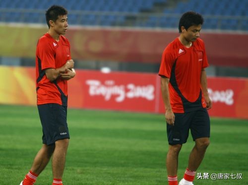 里二期85妖人谢幕曾力压曼联神锋情场帽子戏法自创前锋流派